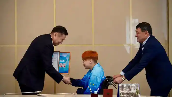 В ВКО наградили спортсменов, принесших 68 медалей на V Азиатских юношеских паралимпийских играх в Дубае {city2}