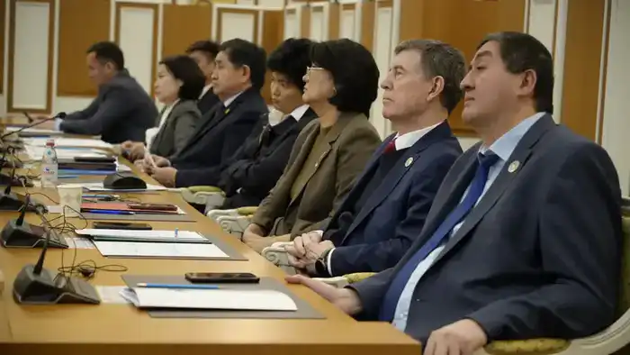 Заседание Научно-консультативного совета Конституционного Суда: обсуждение доступа к правосудию и исполнения решений {city2}