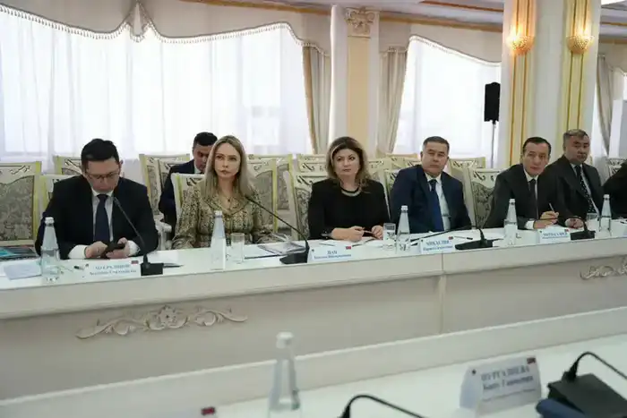 Министр юстиции Ерлан Сарсембаев принял участие в круглом столе «Антикоррупционная устойчивость и конституционные права человека: формула “Закон и Порядок”» (7)