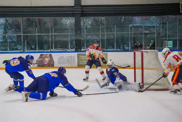 Сборная МЧС Казахстана принимает участие в международном хоккейном турнире спасателей (7)