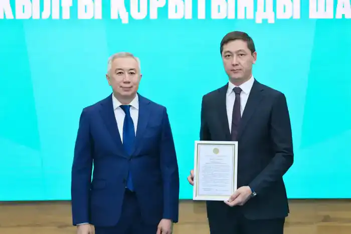 «Қарызсыз қоғам»: Кызылординская команда — маяк надежды для 39 167 граждан Казахстана {city2}