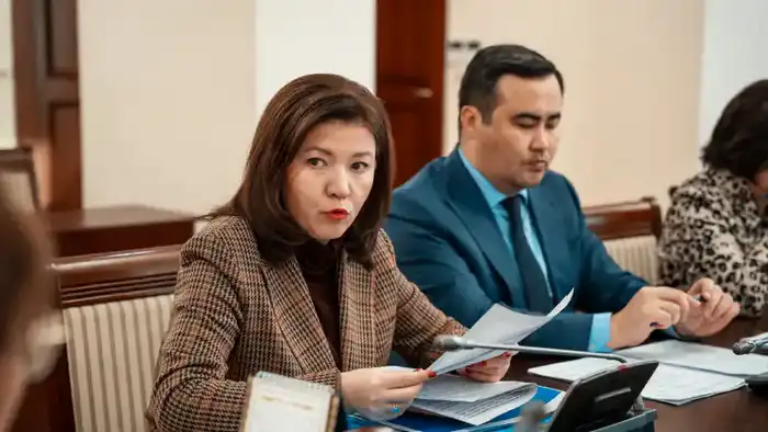 Кто готовит педагогов? Контроль правительства в действии! {city2}