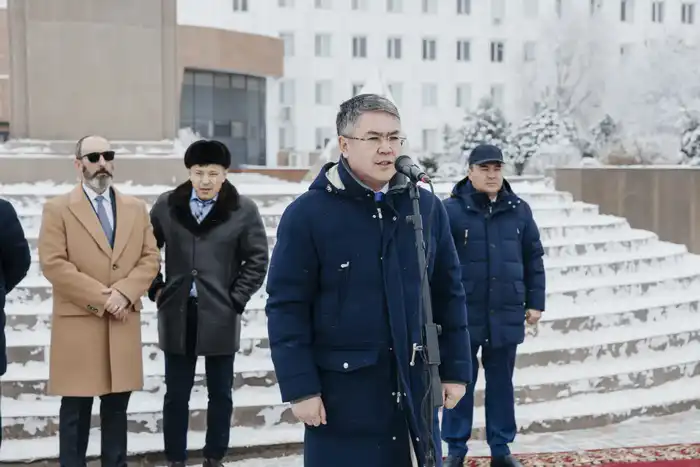 Атырау получил новые машины скорой помощи {city2}