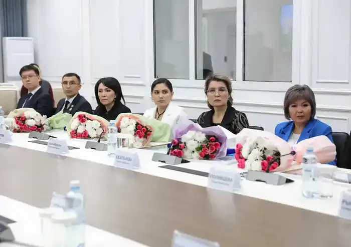 Лучших педагогов наградили в Жамбылской области (2)