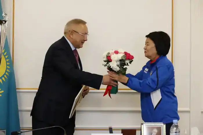 Бейбит Исабаев встретился с обладателями Кубка страны – мужской волейбольной команды «Жетісу» (5)