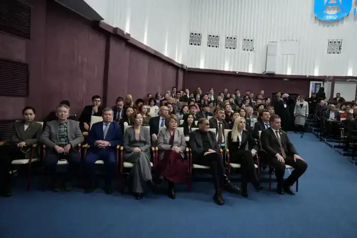 Открытый диалог: акимы ВКО и Усть-Каменогорска встретились с населением (10)