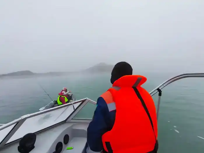 МЧС призывает граждан не выходить на тонкий лёд и соблюдать правила безопасности на водоёмах (2)