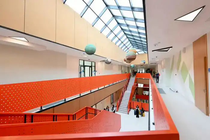 В Семее открылся современный Дворец школьников (5)