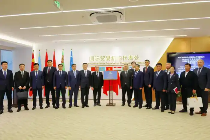 Инвестиционная активность ЗКО 750 млрд тенге 4 3 млрд долларов США ПИИ 84 проекта 5000 рабочих мест {city2}