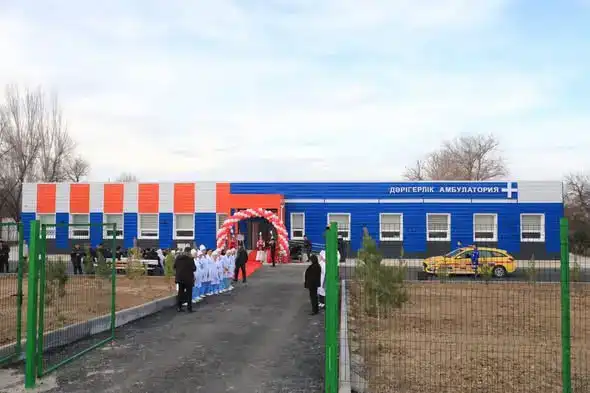 Сарыагашский район рад открытию двух новых врачебных амбулаторий {city2}