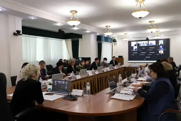 Обсуждение стандартизации и цифровизации услуг по обеспечению ортопедической обувью для лиц с инвалидностью в Минтруда {city2}