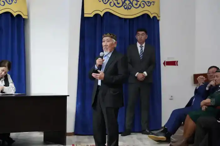 Встреча акима с жителями Коргалжынского района {city2}