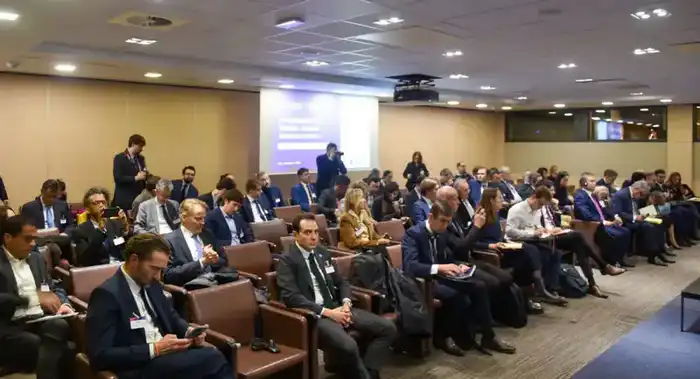 Париж: Казахстан и Франция развивают промышленное сотрудничество {city2}