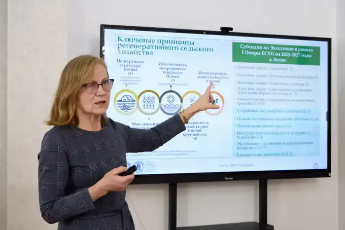 Профессор литовского университета консультирует костанайских предпринимателей на базе КРУ (6)