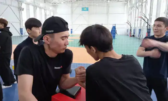 Турнир по армрестлингу среди студентов STUDENT CUP прошел в Астане (2)