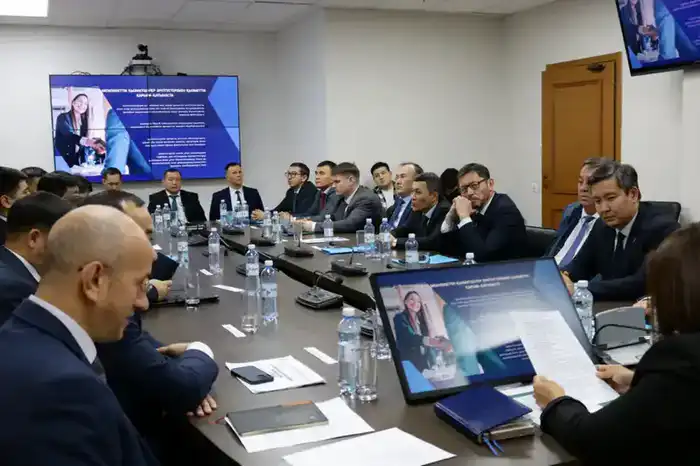 Сотрудникам Минэнерго напомнили о нормах Этического кодекса и мерах ответственности (2)