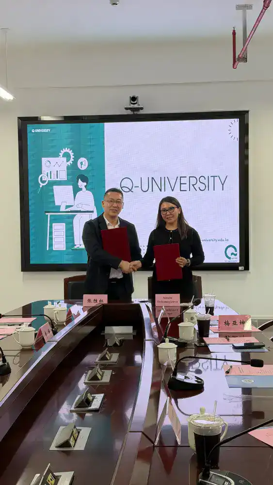 Q University и Guangzhou City Polytechnic подписали меморандум о стратегическом партнерстве (4)