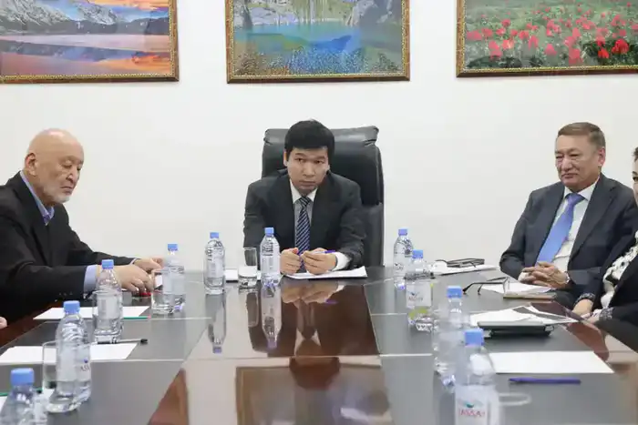 В Алматы обсудили актуальные вопросы библиотечного дела и книгоиздания (5)