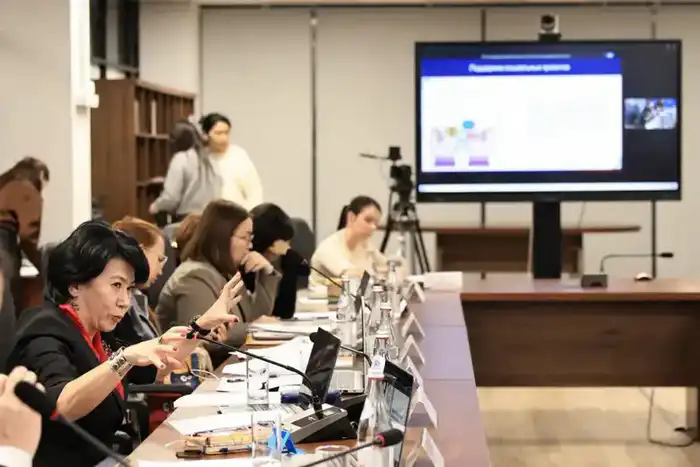 Обсуждение социальных проектов в Астане: влияние грантовых инициатив на защиту прав и молодежные программы {city2}