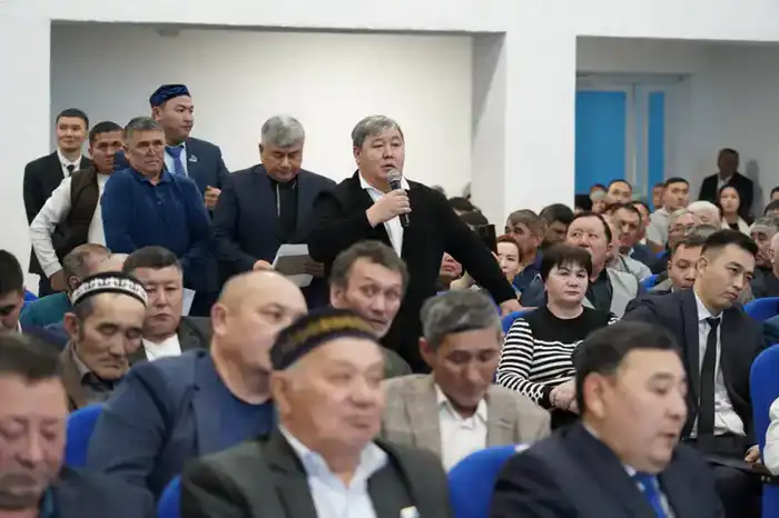Аким Акмолинской области Марат Ахметжанов провёл встречу с жителями Ерейментауского района {city2}