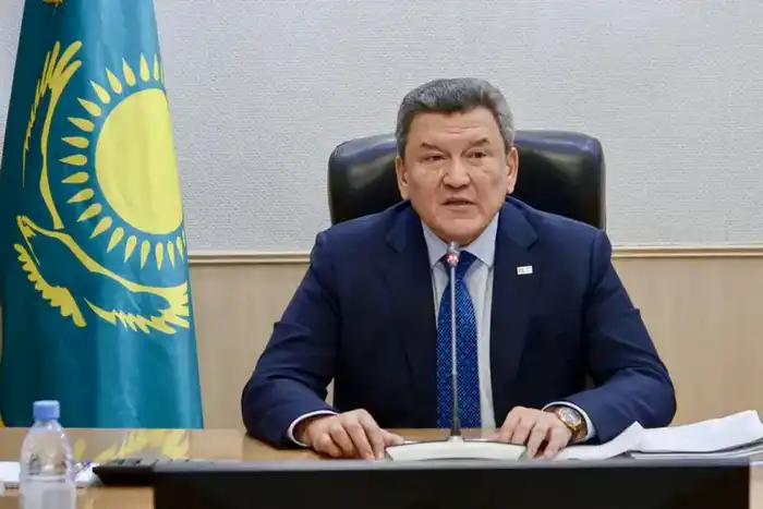 Позитивные итоги 11 месяцев: укрепление промышленности и развитие цифровых услуг в регионе {city2}