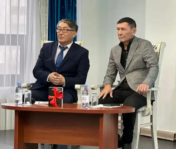 Презентация книги «Жоқшы»: новый виток литературного движения и культурной самосознания {city2}