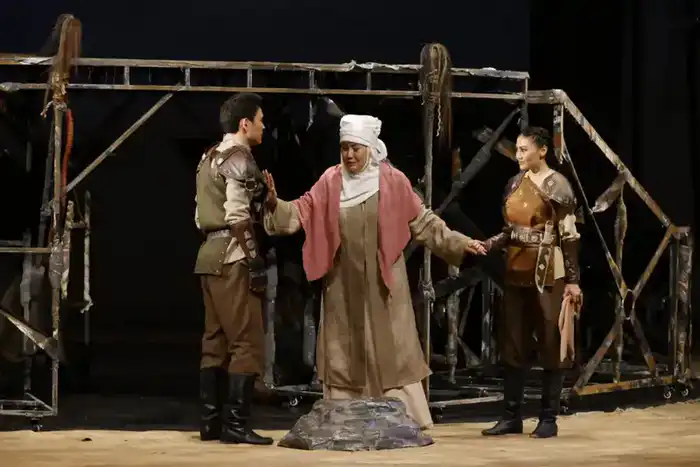 В Жетісу торжественно отметили присвоение академического статуса драматическому театру имени Бикен Римовой (5)