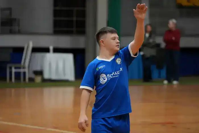 Инклюзивный футбольный матч прошёл в Караганде (7)