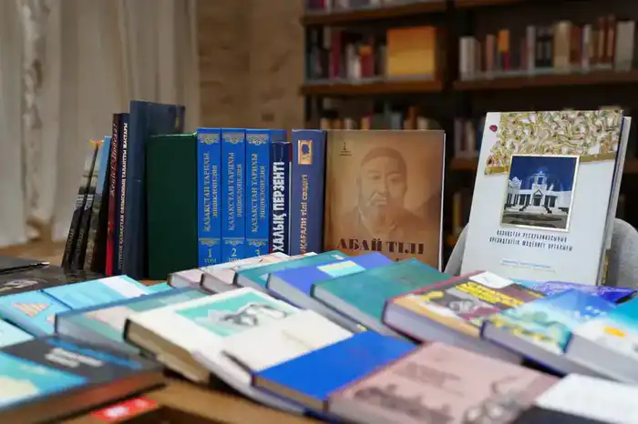 В крупнейшей библиотеке Стамбула впервые открылся научно-литературный уголок Казахстана (5)