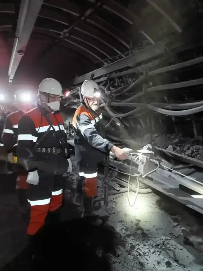 Вице-министр по чрезвычайным ситуациям посетил шахту имени Костенко с рабочим визитом (4)