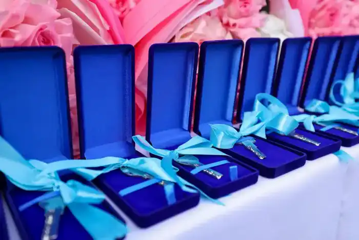 Модернизация «Зелёной балки»: 20 семей получили новые квартиры, что способствует улучшению жилищных условий в Шымкенте {city2}