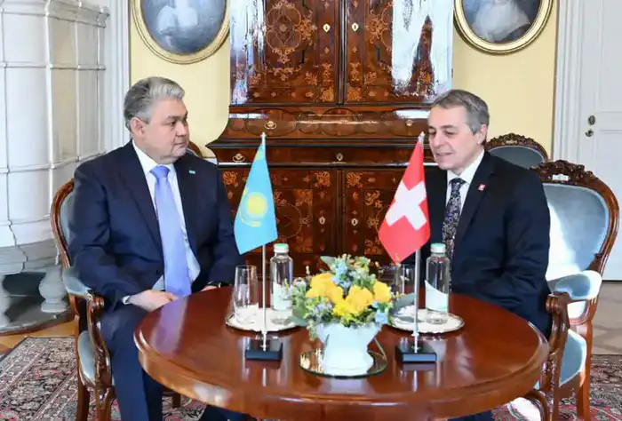 Казахстан и Швейцария подписали меморандумы по водной дипломатии и гуманитарному диалогу {city2}