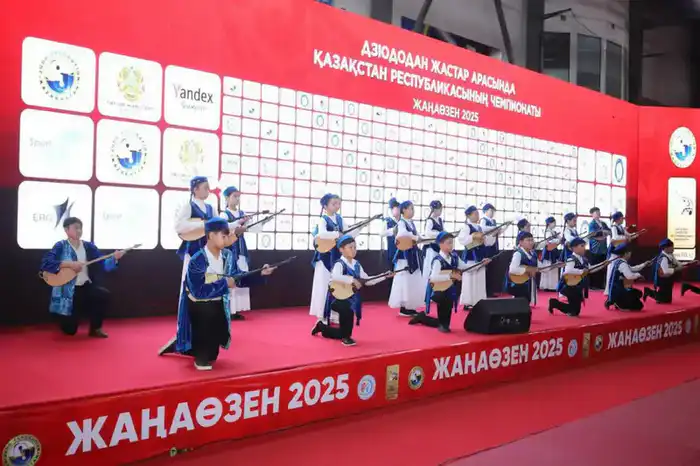 Дзюдо как искусство: молодежь Казахстана расписывает свои мечты на татами Жанаозена {city2}