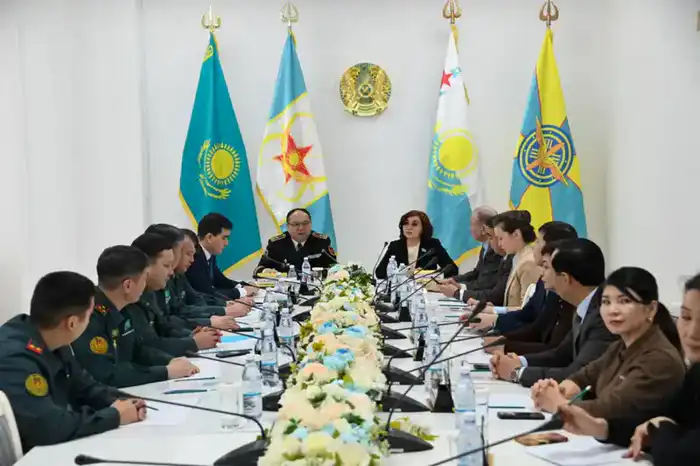 Министерство обороны заключило меморандум с Клубом главных редакторов (3)