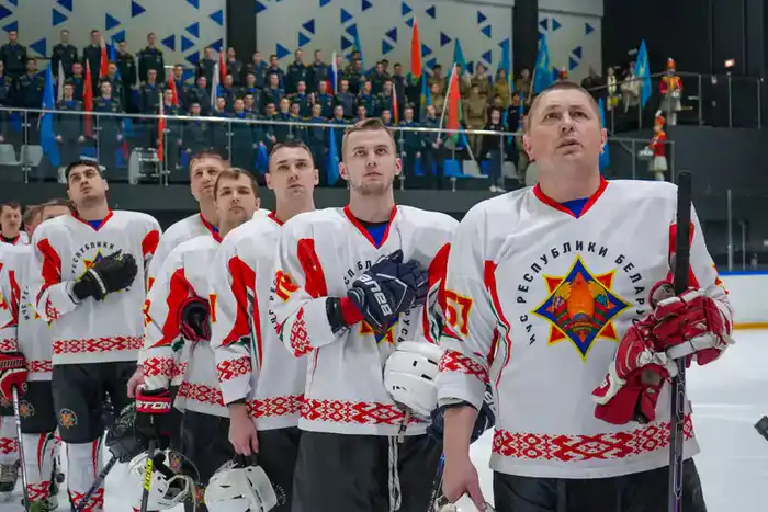 Сборная МЧС Казахстана принимает участие в международном хоккейном турнире спасателей (3)