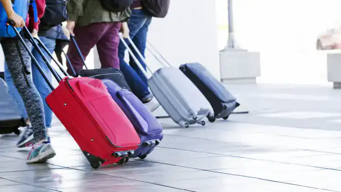 За 11 месяцев этого года в Казахстан вернулись и получили статус кандаса 14 828 этнических казахов, сообщает Tengrinews.kz. Данные Минтруда показывают, что кандасы приезжают из различных стран, что свидетельствует о продолжающемся процессе возвращения этн {city2}