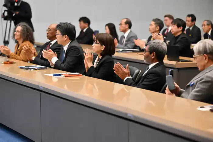 лекция в Токио