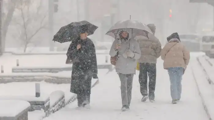 Казахстан готовится к снегопадам: синоптики прогнозируют ухудшение погоды на 4-6 декабря {city2}