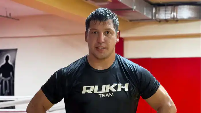 Дияр Нургожай: Казахстанский боец UFC возвращается на турнир UFC 326 после победы в претендентской серии Даны Уайта {city2}