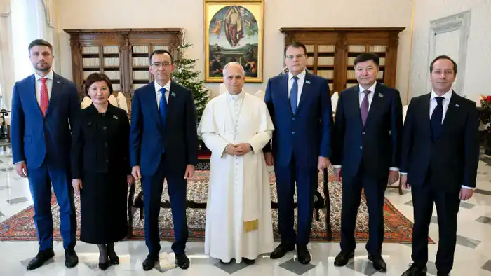 Приглашение Папы Римского в Казахстан: новые горизонты для межрелигиозного диалога и укрепления международных связей {city2}