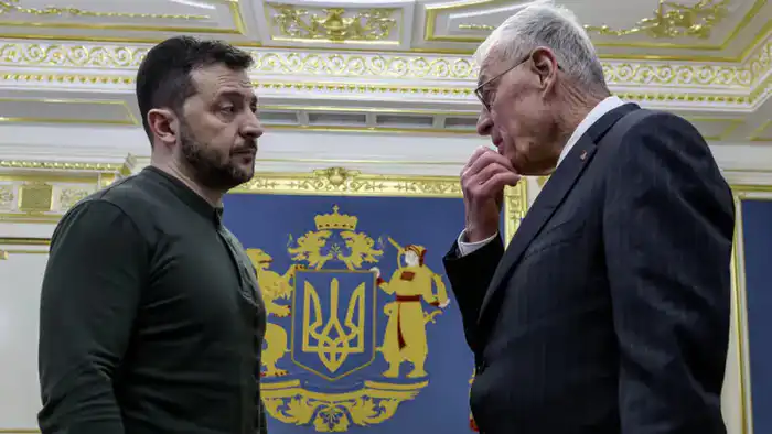 Вашингтон и Киев обсуждают ускоренное вступление Украины в ЕС к 2027 году {city2}