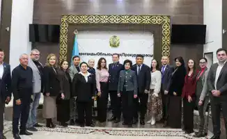 День открытых дверей в прокуратуре Карагандинской области: депутаты, журналисты и студенты наблюдают за работой надзорного органа