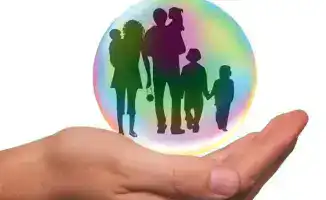 Многодетные семьи и награжденные матери получили 555,8 млрд тенге в пособиях с начала 2025 года