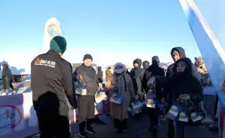 В Астане прошёл новогодний забег с участием более 700 человек