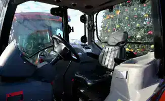 Вручение 20 тракторов победителям конкурса «Үлгілі ауыл»: новые возможности для сельского хозяйства региона