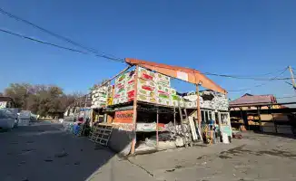 В Алматы начат снос незаконного рынка в рамках соблюдения градостроительных норм