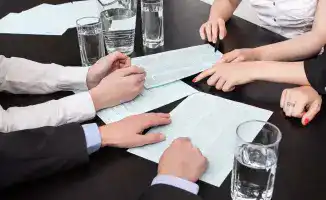 В 2025 году госорганы актуализировали более 130 профессиональных стандартов, включая направления в виртуальной реальности и кибербезопасности.