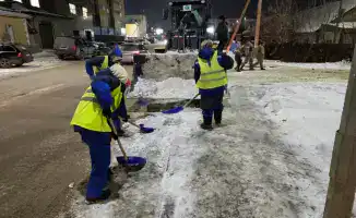 Снежная буря в Астане: более 400 дорожных рабочих и 1 000 единиц техники mobilizirovano для уборки снега