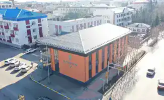 Экскурсия студентов СКУ имени М. Козыбаева в гостиницу 'Самовар' укрепляет связи между образованием и туристической отраслью