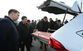 В Мангистауской области медицинским учреждениям передали новые санитарные автомобили